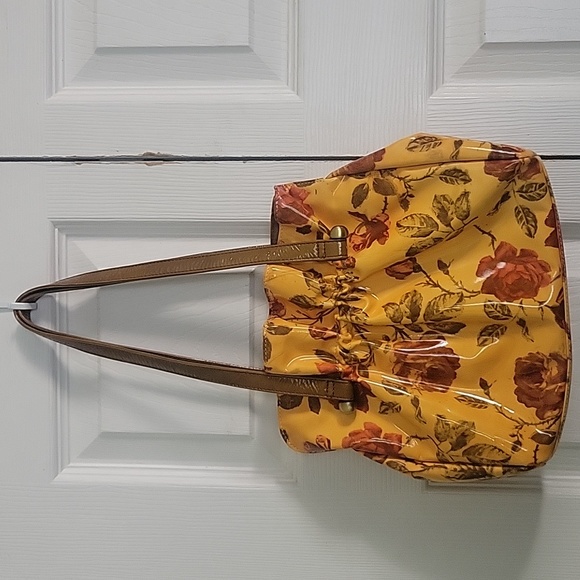 Cynthia Rowley Vintage Floral Handbag - Picture 3 of 13